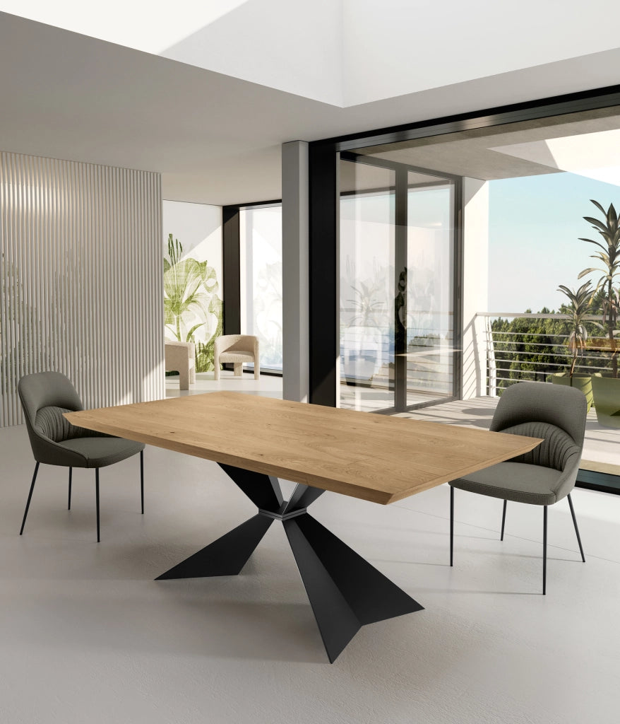 Tavolo allungabile Stark con piano impiallacciato in rovere naturale e gambe in metallo nero - Dimensioni 200/300x100x76 cm - Design Moderno
