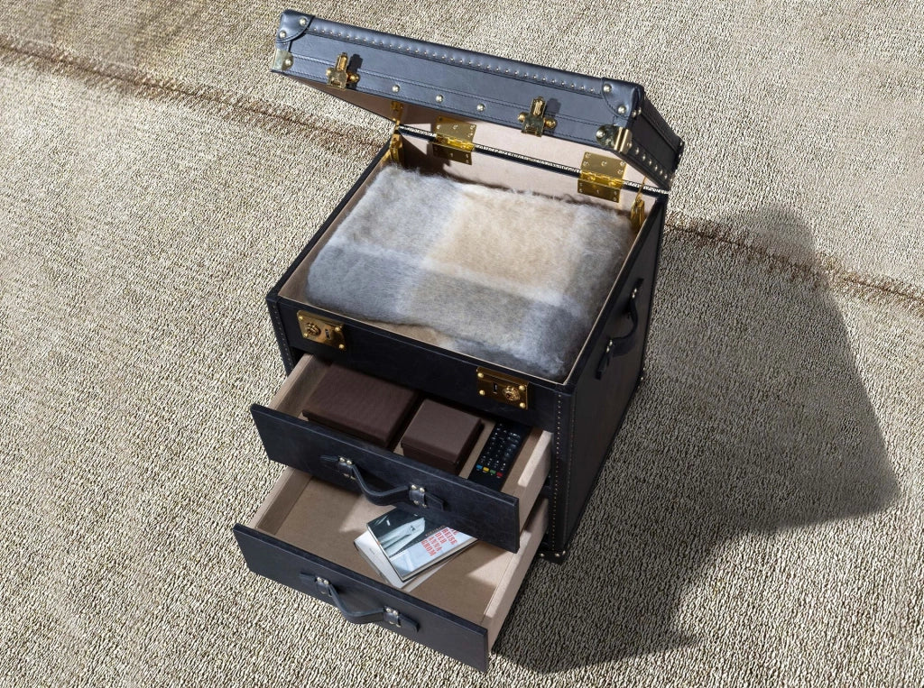 Baule in pelle nera