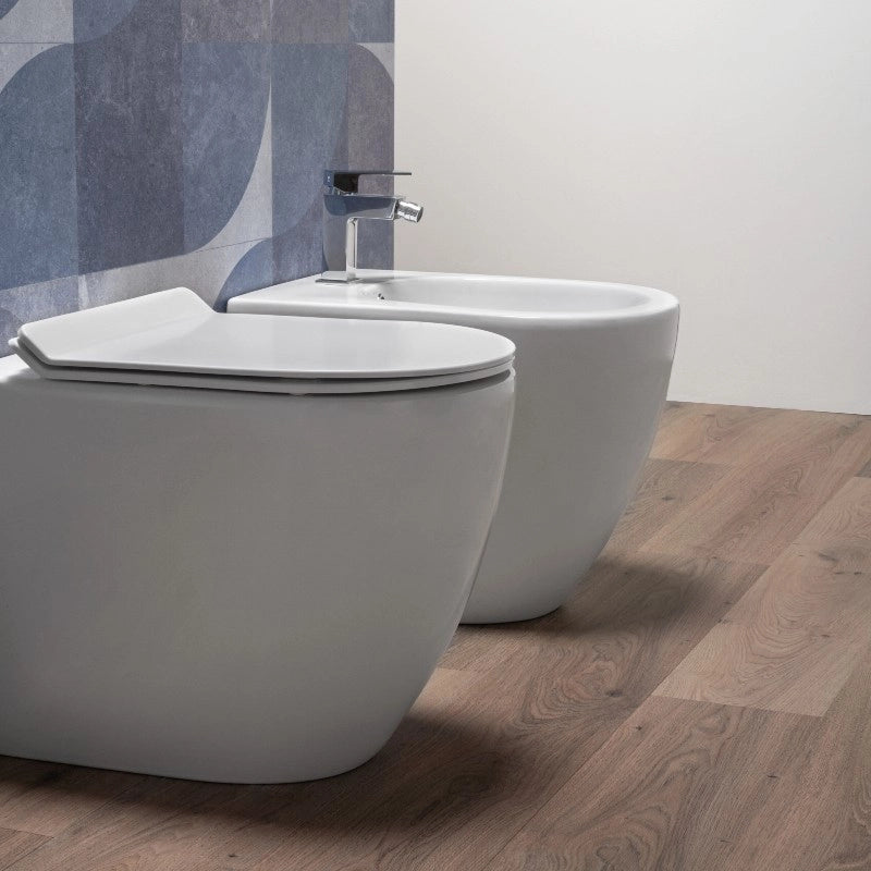 Sanitari Bagno Filo muro con Copriwc Soft Close e Bidet| Kerm