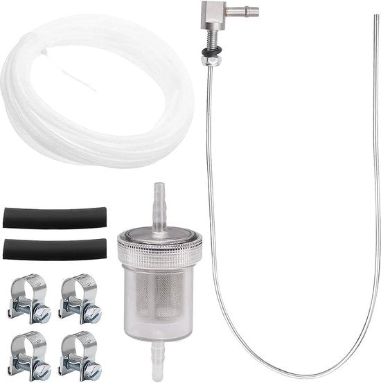 Sistema di riscaldamento Webasto Eberspacher con filtro olio, tubi di connessione, valvola di carburante, gomiti di connessione e accessori.