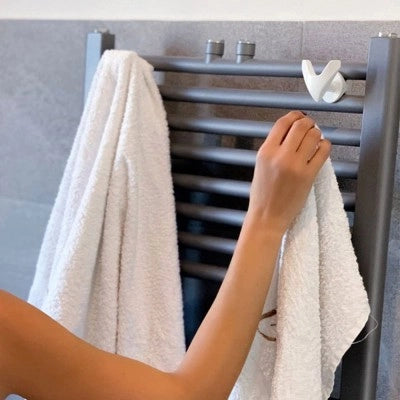 Set appendini doppi smart in ABS bianco per scaldasalviette e termoarredo
