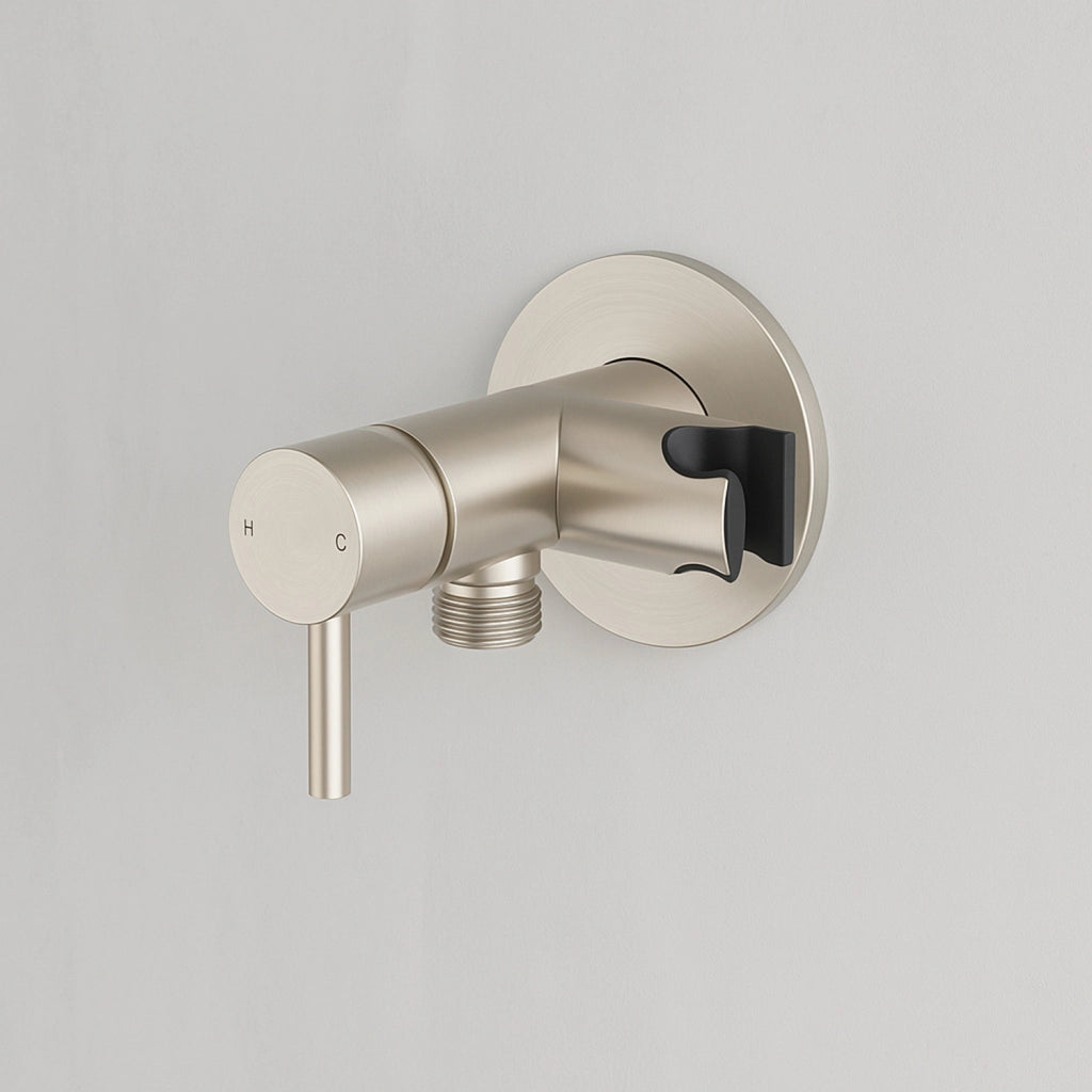 SINED Miscelatore da muro in acciaio inox 316L satinato con attacco doccino per bagno modello LEVANTE