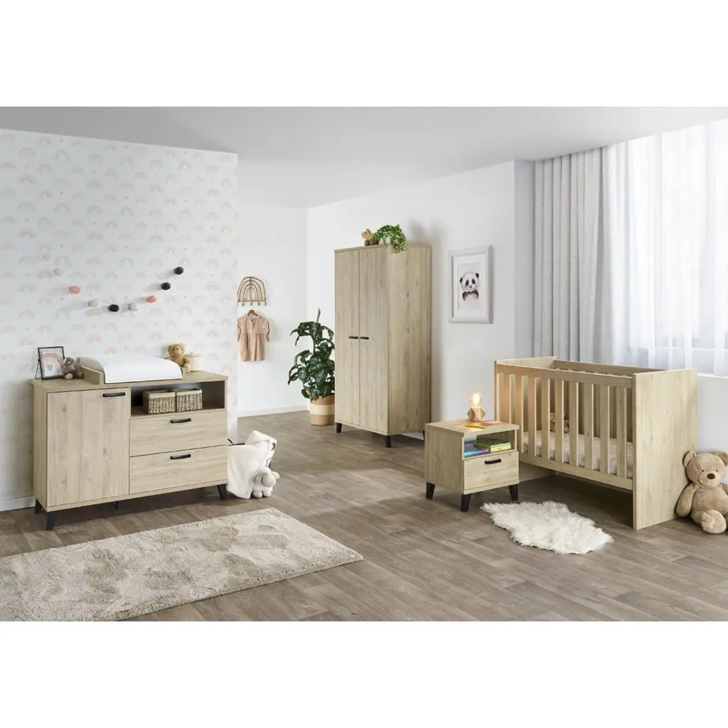 Camera per bambini DANAÉ, letto trasformabile da 60x120 a 90x200, armadio, fasciatoio e comodino.