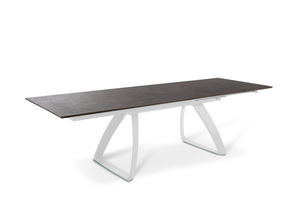 Tavolo Allungabile Barret 170/270x90 cm in HPL su MDF, Struttura con Gambe in Alluminio Bianco e Top Ruggine - Arredo Moderno