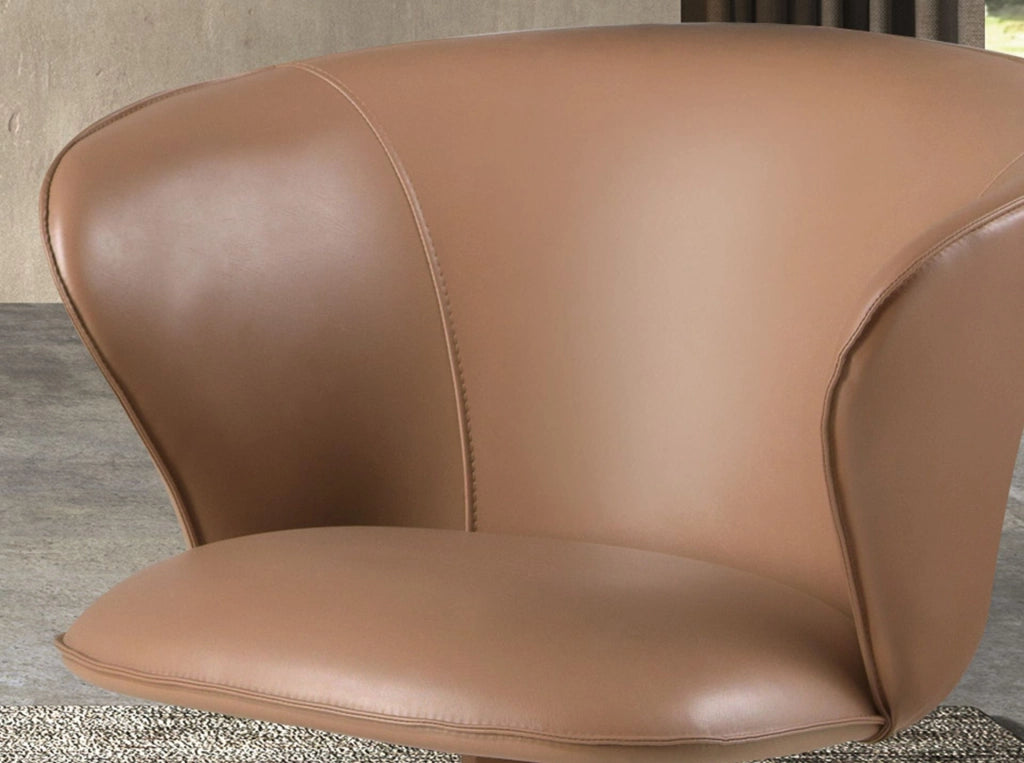 Sedia girevole in similpelle color camel