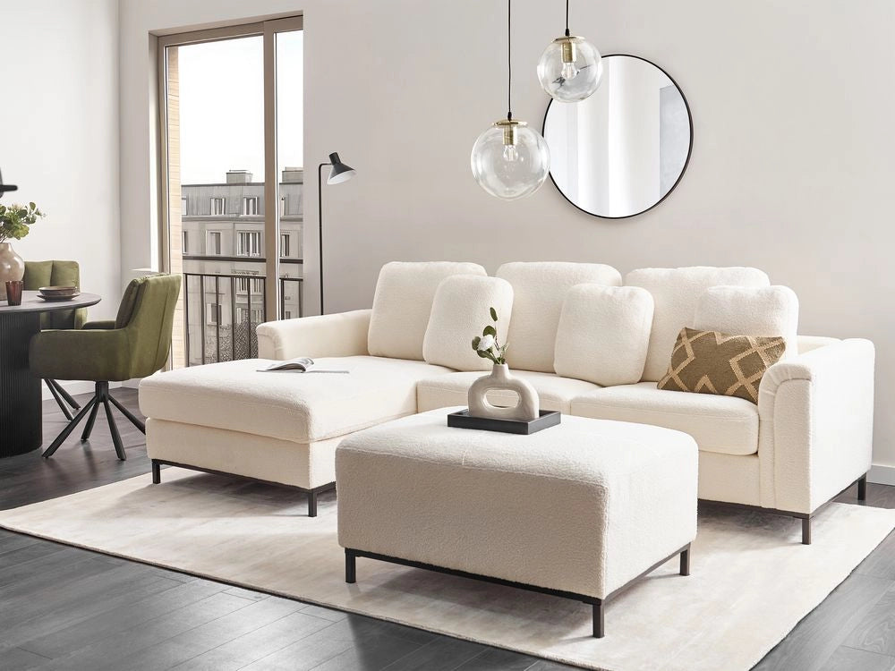 Divano angolare in tessuto bouclè bianco 5 posti versione destra forma a L con pouf