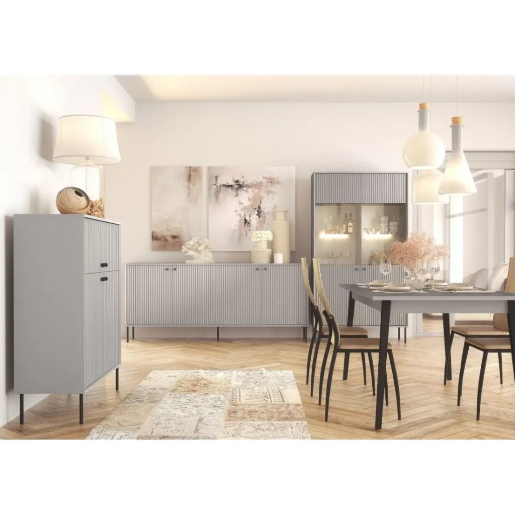 Sala da pranzo completa ISIS: Credenza, Buffetto, Vetrina e Tavolo Estensibile.
